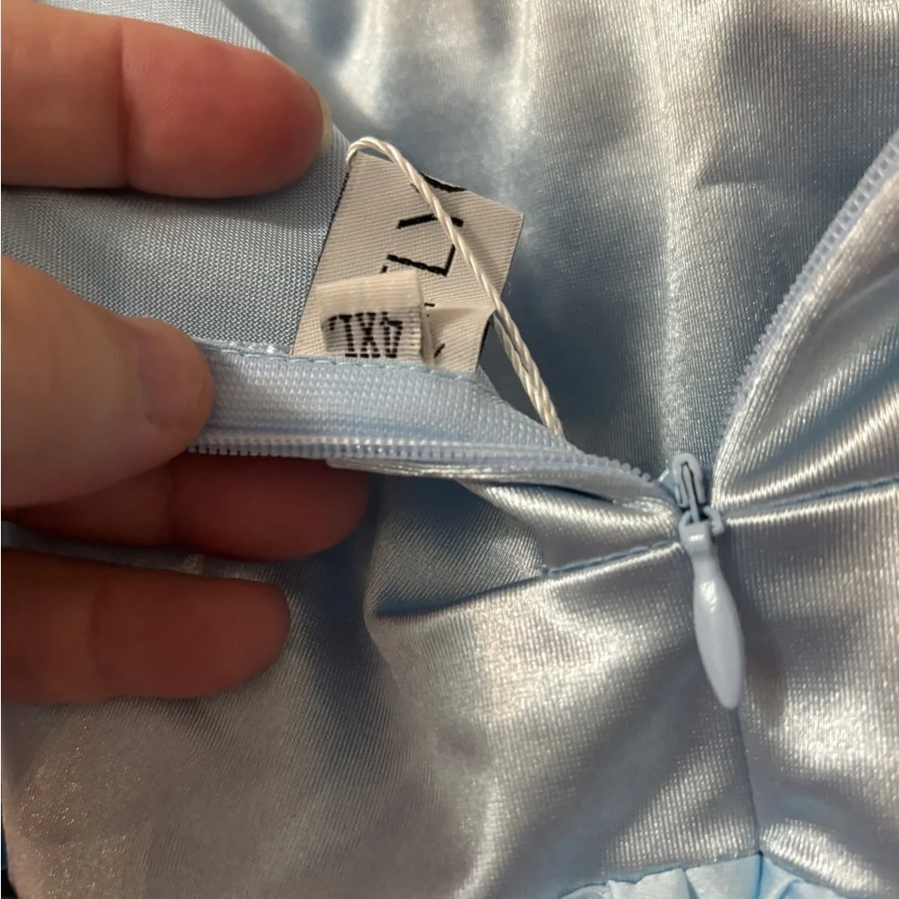 Flycurvy powder blue floral strapless gown 22 - Picture 7 of 13